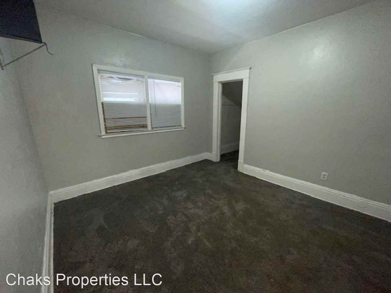 1021 N Dakota Ave - Photo 2 of 8