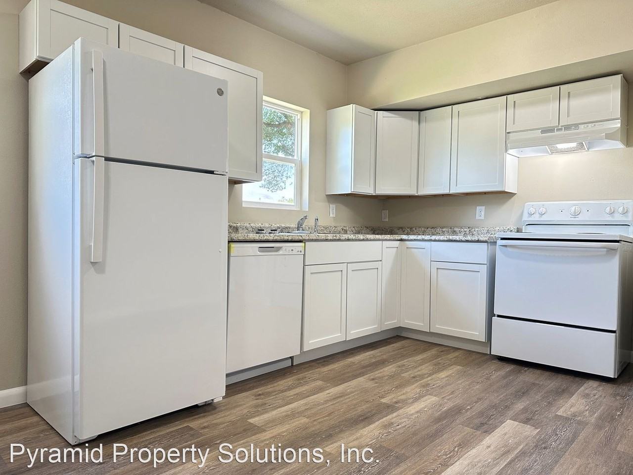 601 W Clinton Ave - Photo 2 of 15