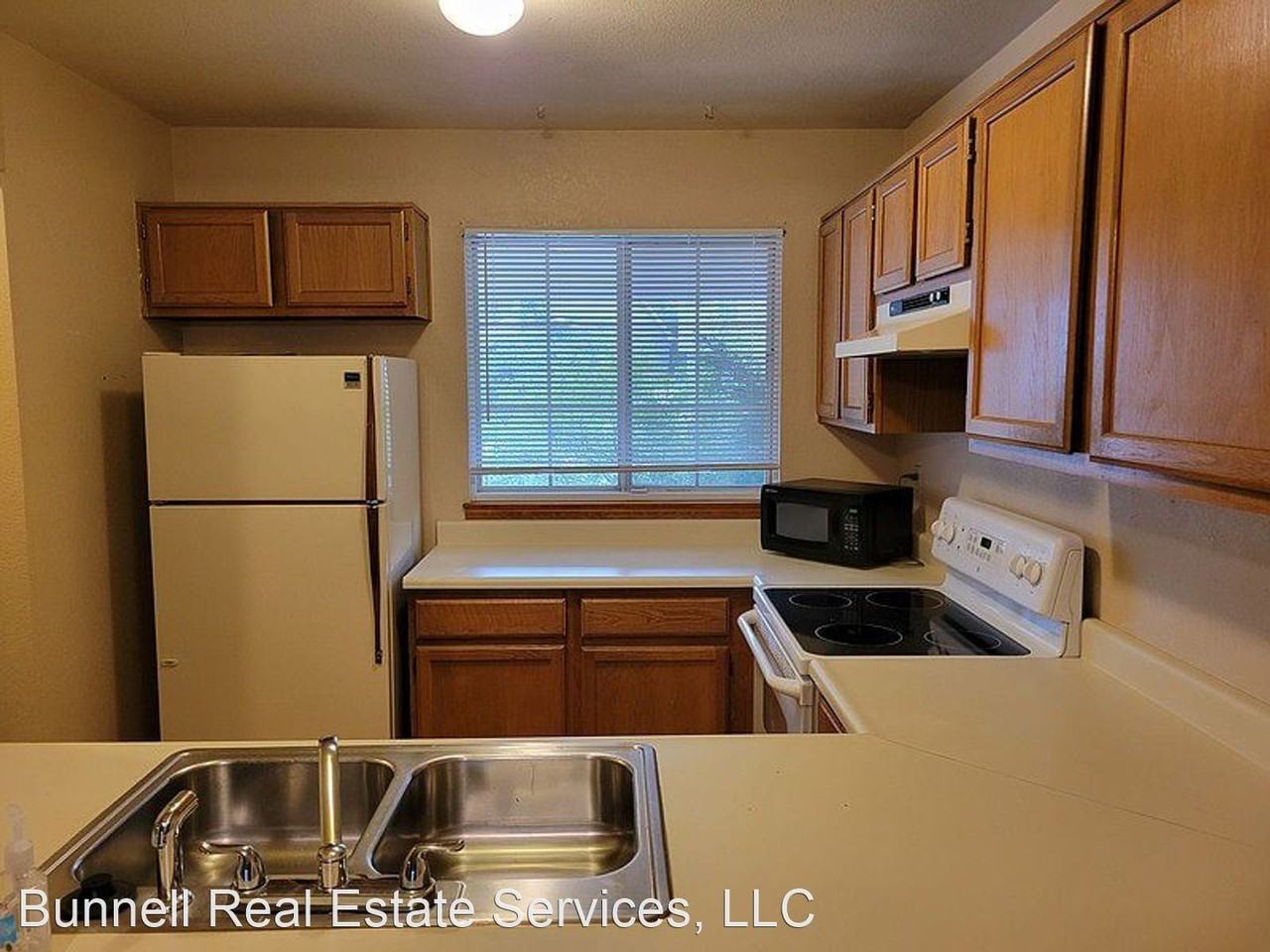 484 Entrada Dr - Photo 2 of 11