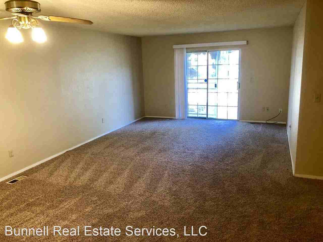 484 Entrada Dr - Photo 3 of 11