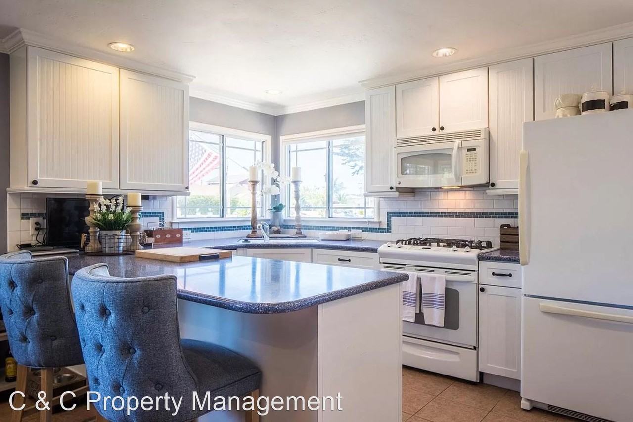 550 Trinity Ave - Photo 3 of 13