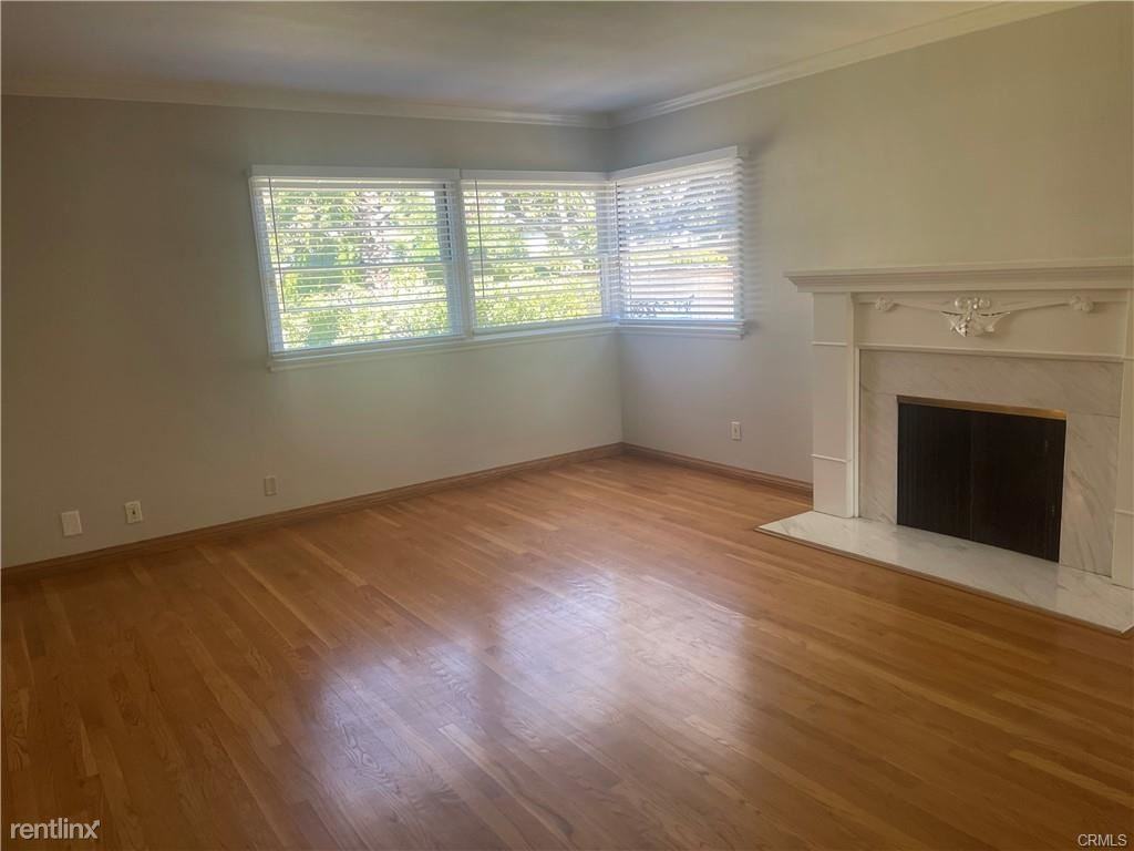 1750 Sharon Pl - Photo 3 of 11