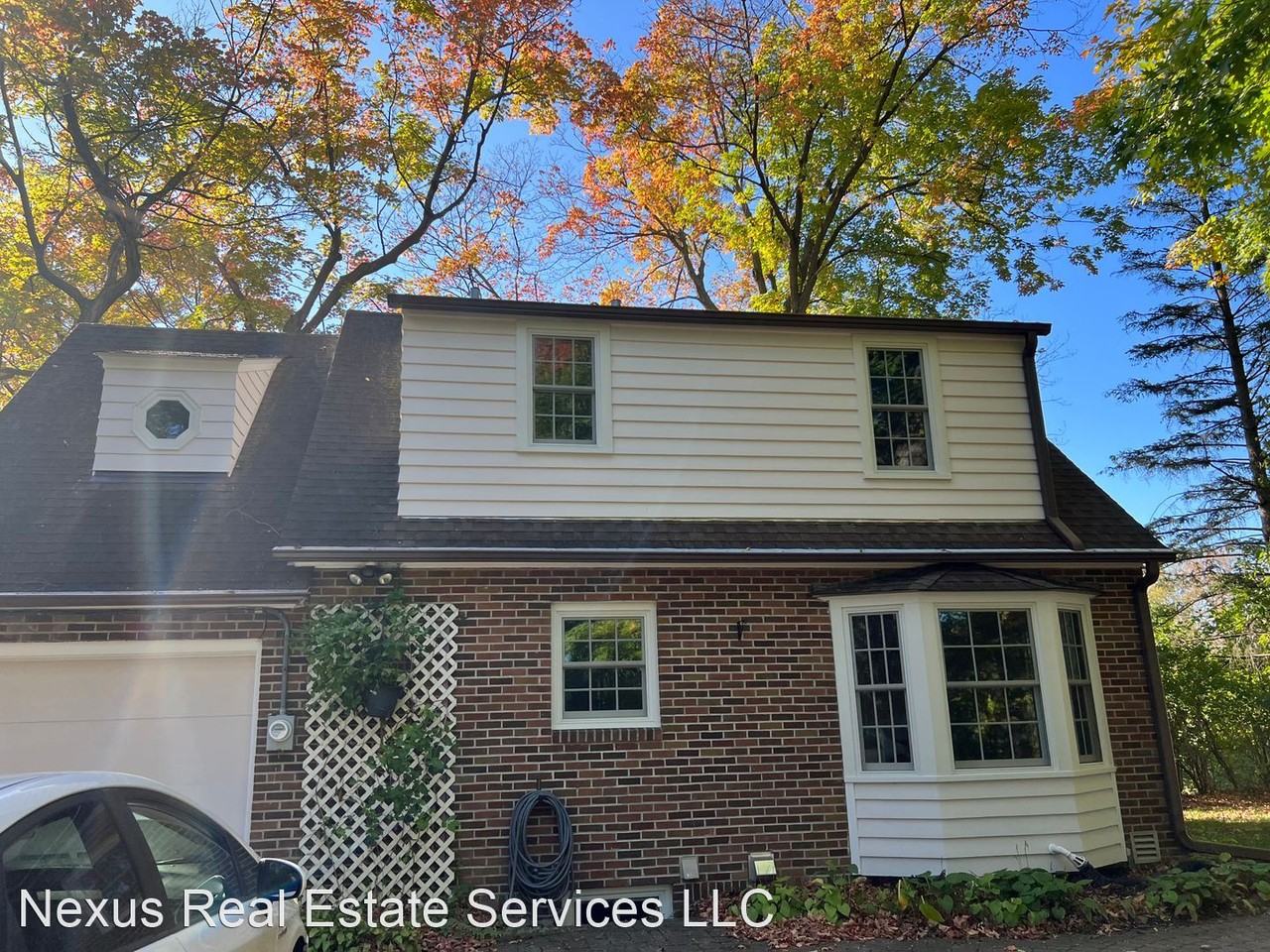 5748 Lynwood Blvd - Photo 2 of 29