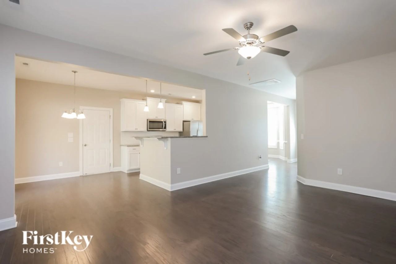 202 White Ash Ln - Photo 2 of 11