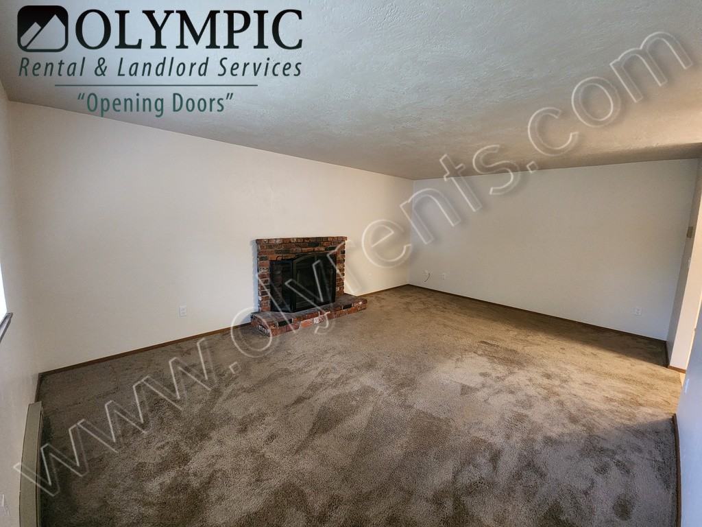 3101 Carpenter Hills Loop Se - Photo 5 of 24