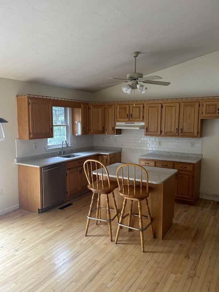 516 Lexington Way #NA - Photo 2 of 15