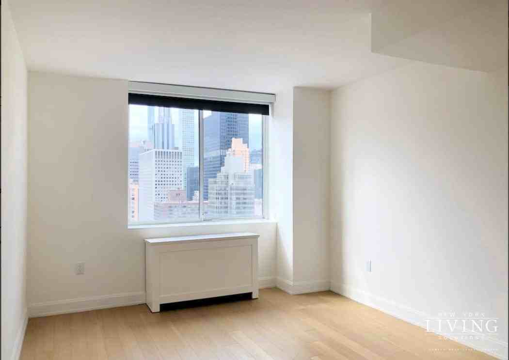 East 54th Street #21B - Photo 4 of 10