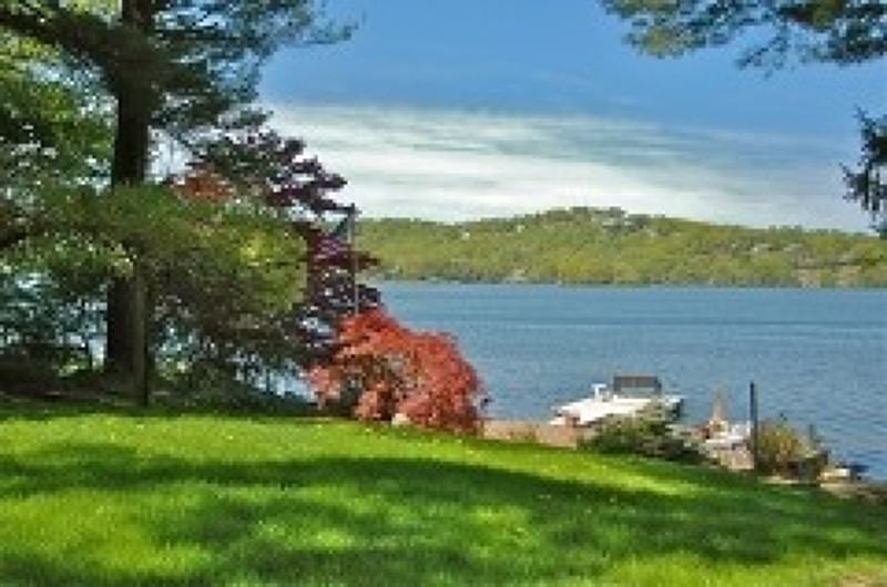 38 E Shore Trail - Photo 2 of 6