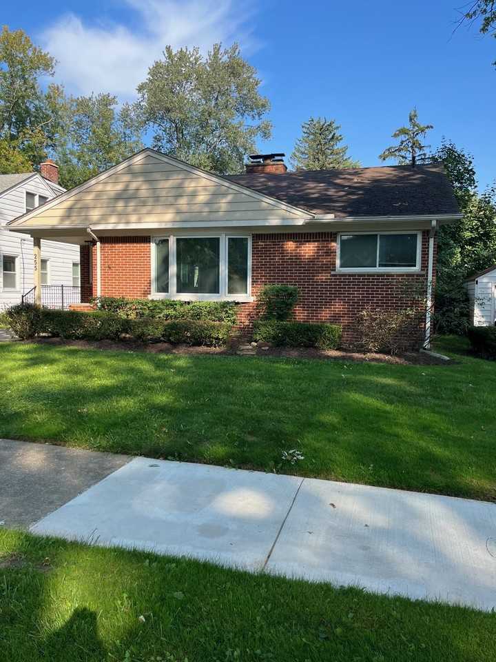 255 South Josephine Avenue, Pontiac, MI 48341, USA 2 unit Rentals