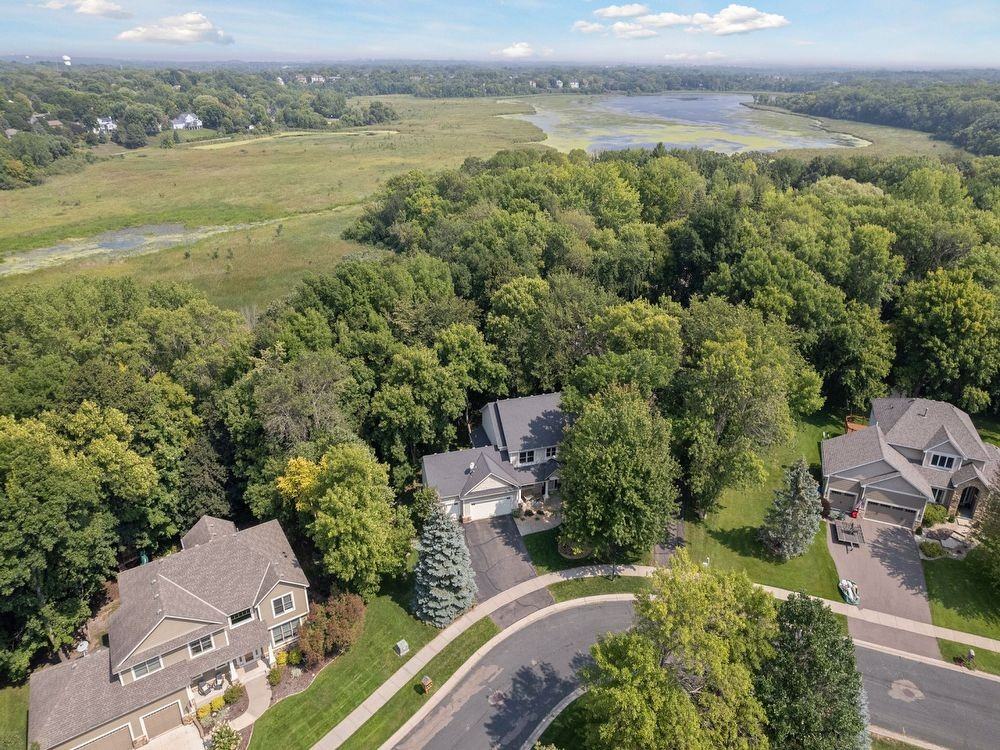 8475 Mission Hills Ln - Photo 3 of 20