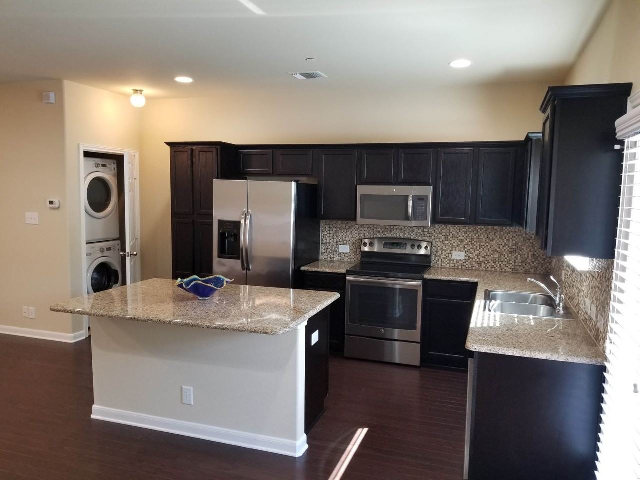 640 Lookout Tree Ln #NA - Photo 3 of 27