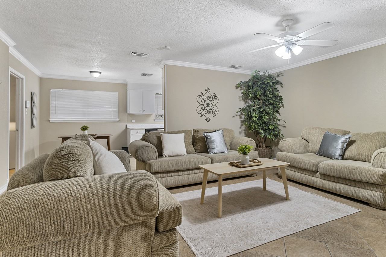 Wacos Dr & War Feather #1D - Photo 2 of 31