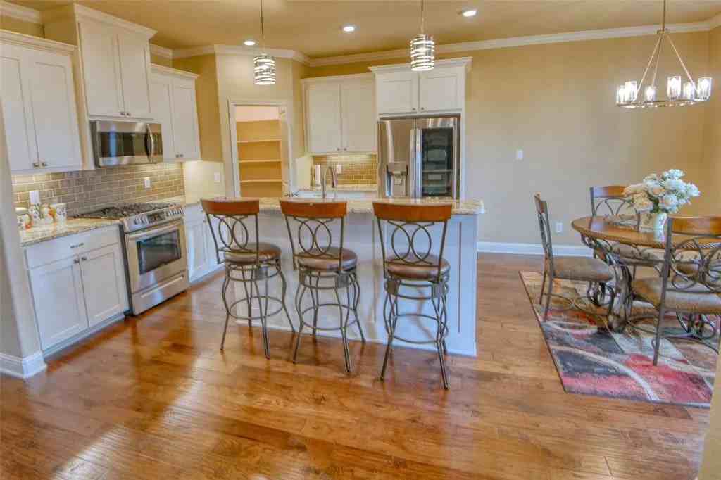 1109 Nate Circle - Photo 2 of 15