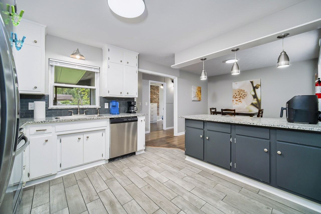 Bedford Forest Dr - Photo 5 of 24