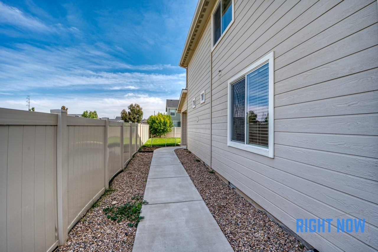 4648 N Elisha Ave #1 - Photo 6 of 30