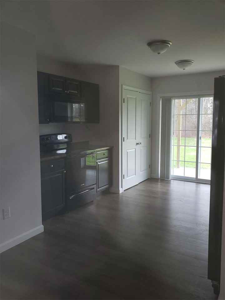 40 Horseback Rd #7 - Photo 3 of 9