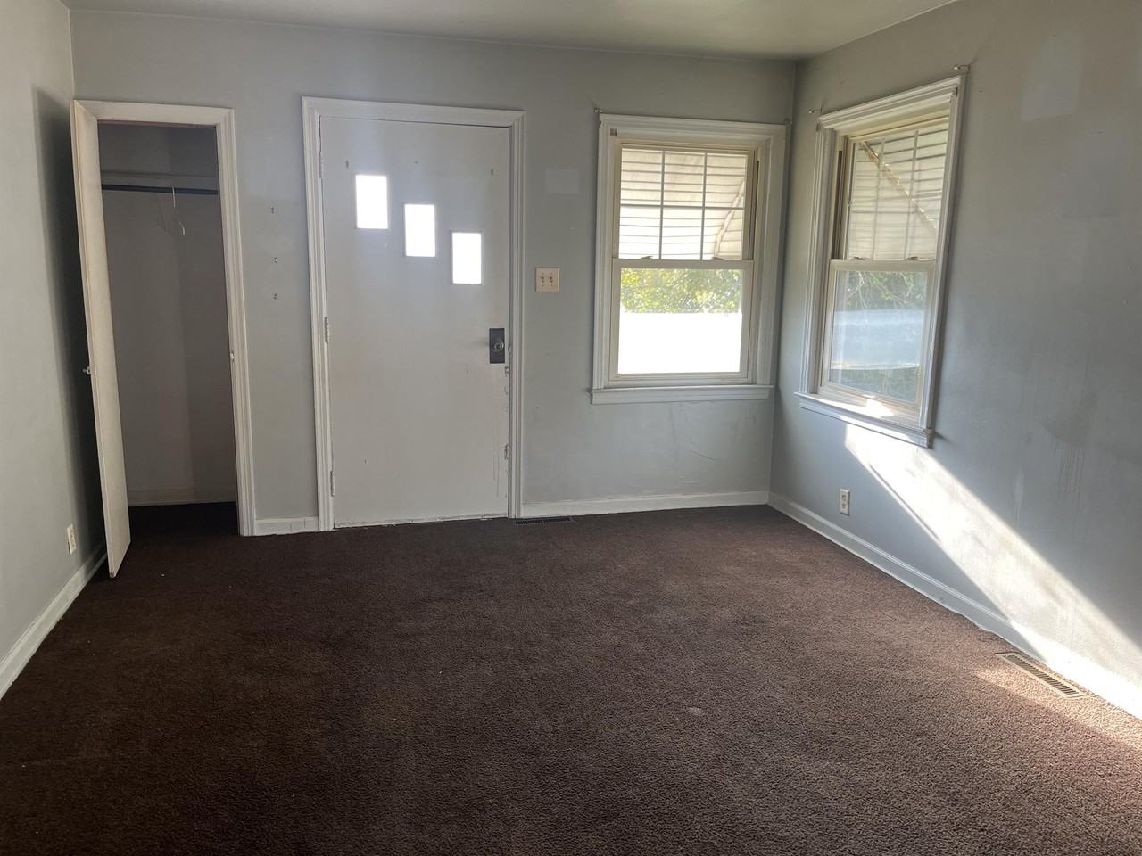 202 Florence Ave #1 - Photo 3 of 5