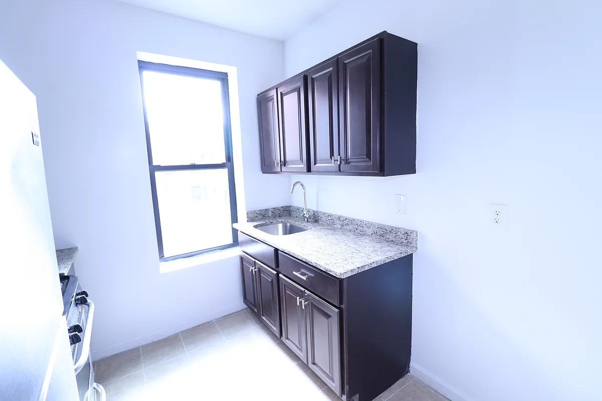 37-33 College Point Boulevard #A4D - Photo 5 of 8