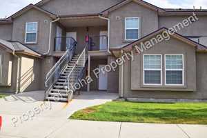 featured image of 1041 W Pine Ave #2