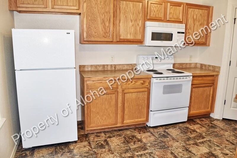 1041 W Pine Ave #2 - Photo 4 of 14