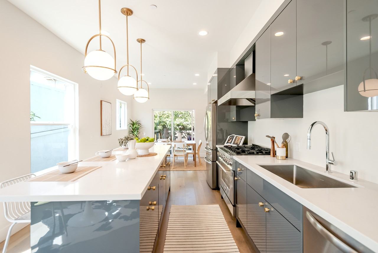 596 62nd Street - Photo 2 of 20