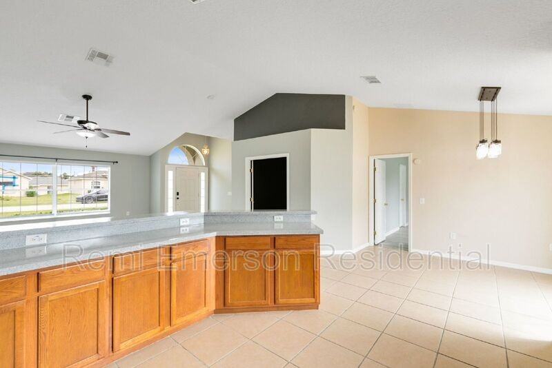 12 Sawfish Ln - Photo 4 of 30