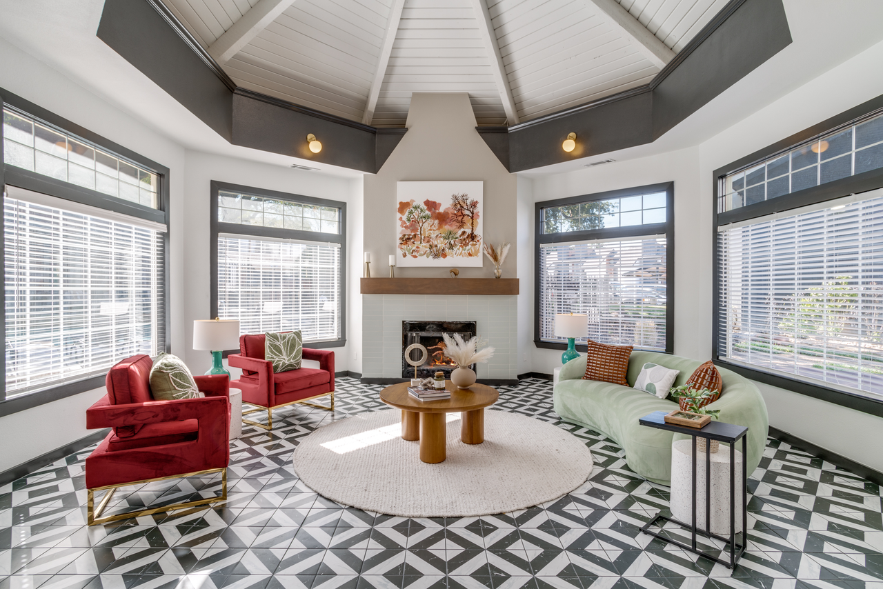 Evaline Apartments - Photo 4 of 34