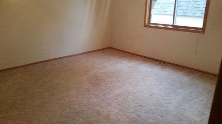 235 Emerald Dr - Photo 6 of 7
