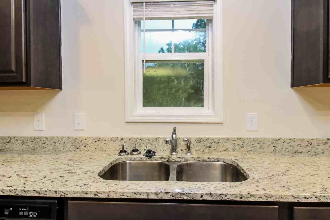 108 Woodcote Dr - Photo 7 of 17