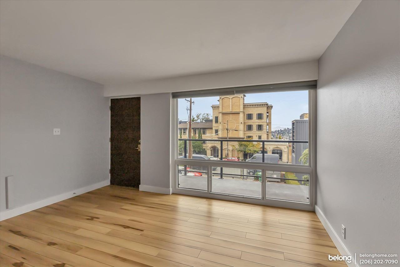 752 Bellevue Ave E #310 - Photo 5 of 17