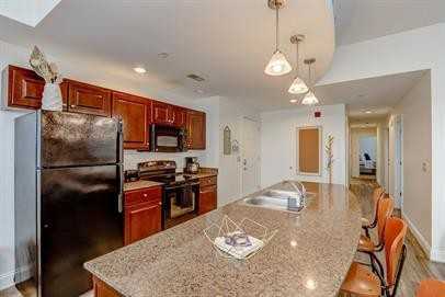 9 West High Street - Photo 2 of 26