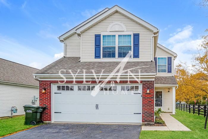 5080 Maple Valley Dr - Photo 2 of 16