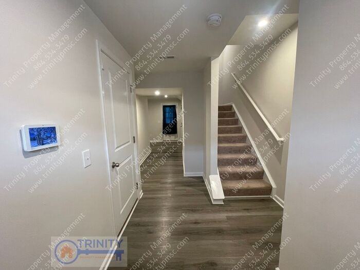 106 Coldwater Creek Ct - Photo 2 of 31