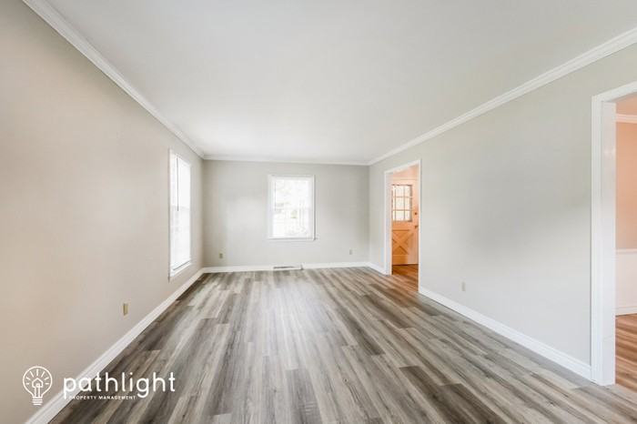 5243 Rucker Cir - Photo 2 of 19