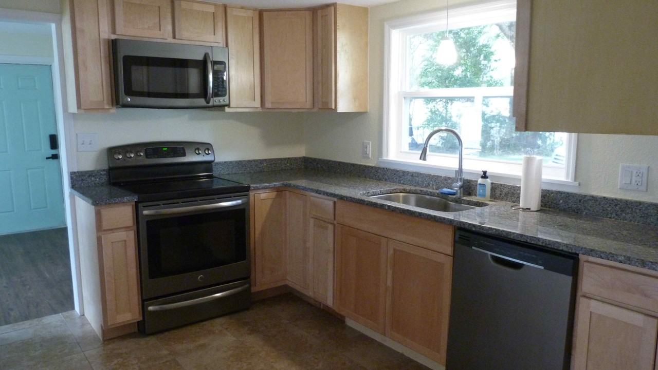 202 Lake Dale Dr #NA - Photo 3 of 16