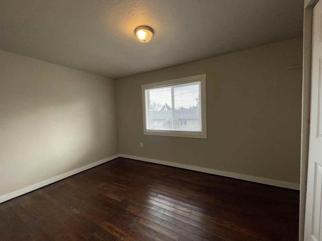 114 Acorn St #114 - Photo 7 of 13