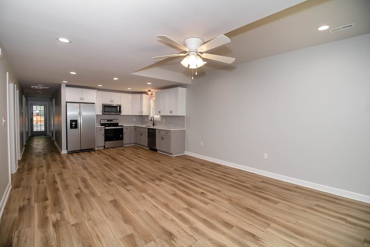 143 Reichard Dr #1 - Photo 4 of 22