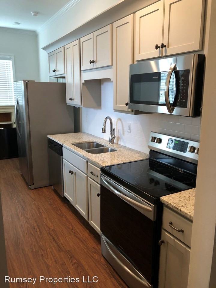1570 4th Avenue East - Photo 3 of 4