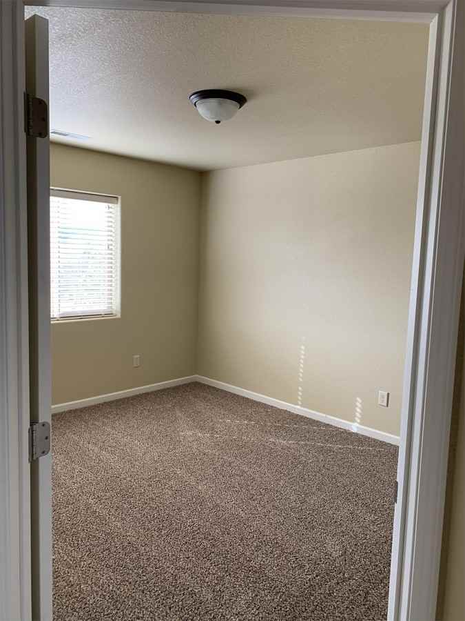 255 Federal Ave #12 - Photo 7 of 22