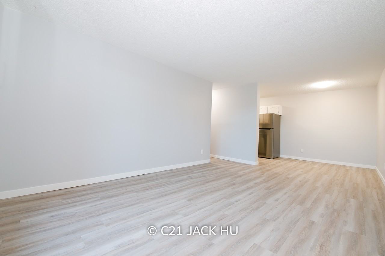 10145 109 Street Northwest #302 - Photo 4 of 17