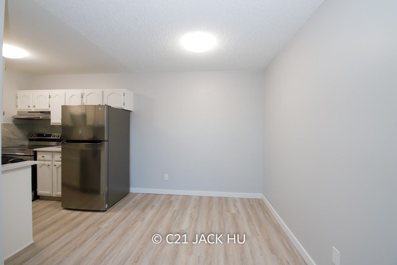 10145 109 Street Northwest #302 - Photo 7 of 17