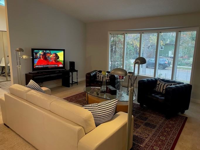 14307 106 Ave Nw - Photo 3 of 13