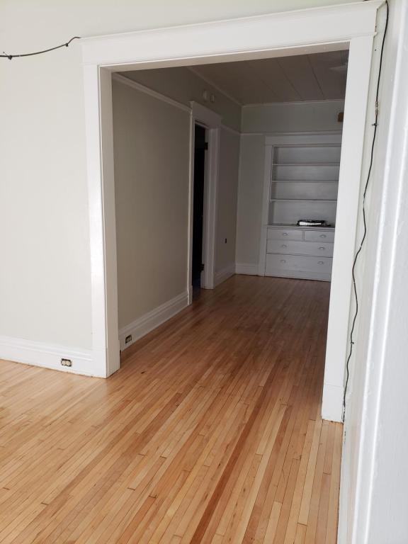 2116 W 3rd St - Photo 5 of 12