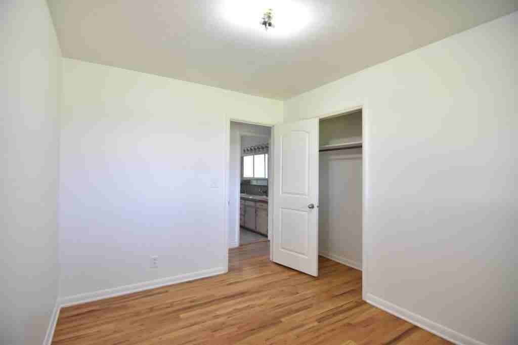 1225 Melody Dr - Photo 4 of 10