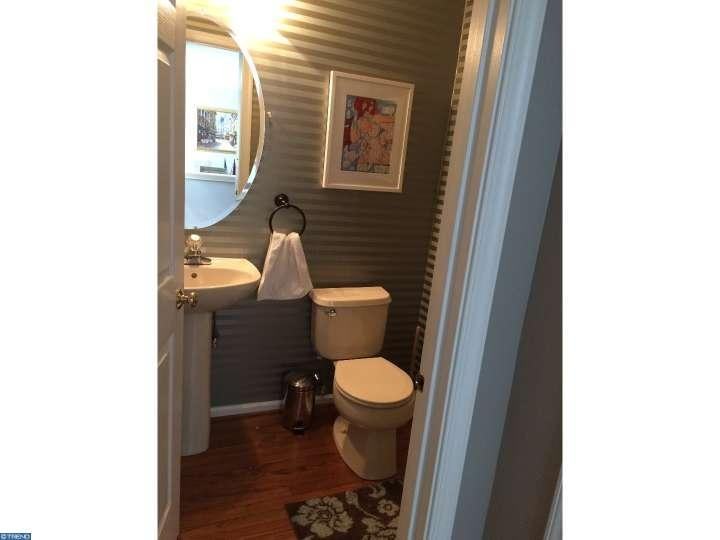 116 Gleneagles Dr - Photo 3 of 16