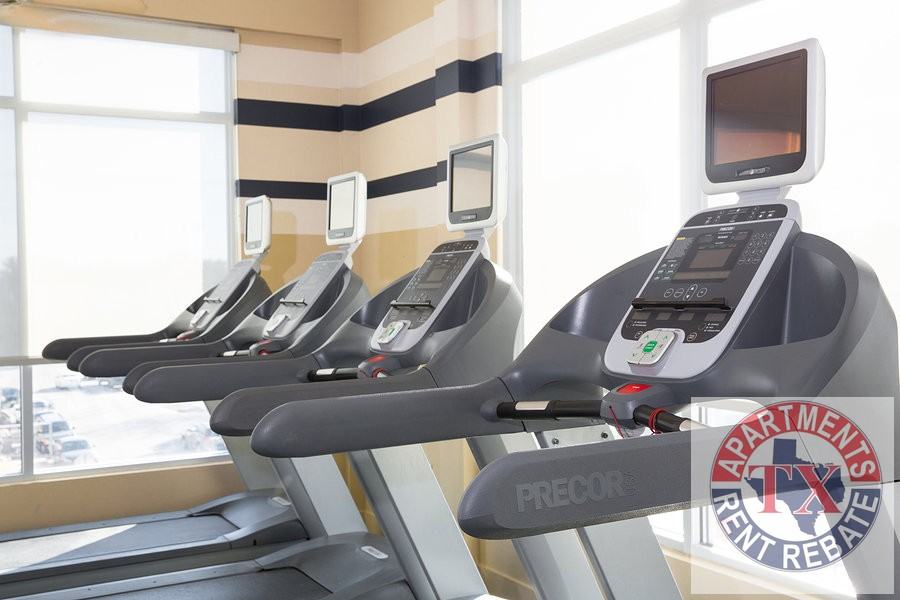 929 Norwood St - Photo 6 of 10