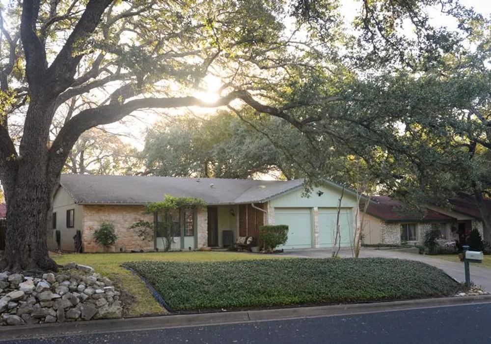 2601 Redleaf Ln - Photo 7 of 18