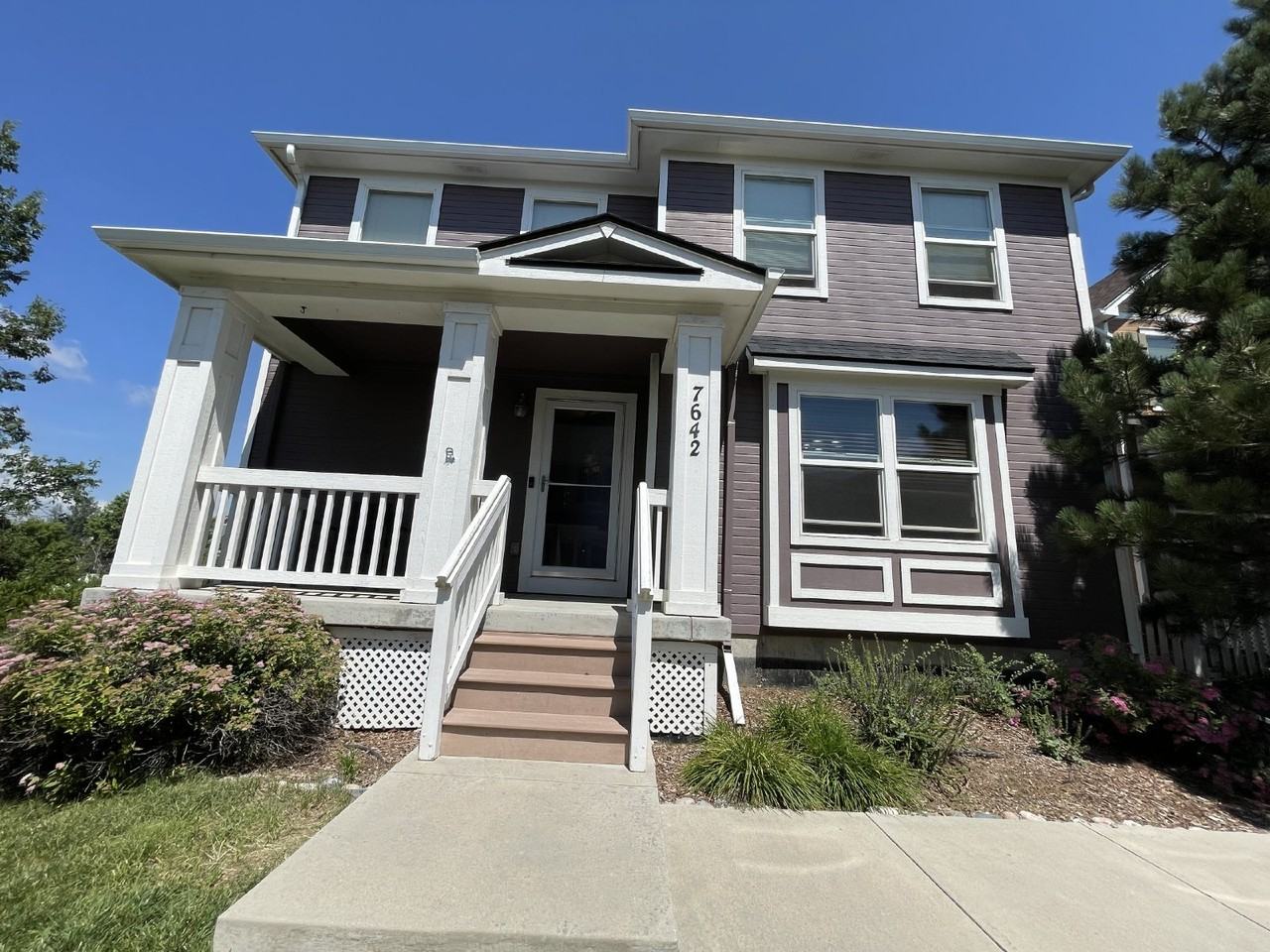 7642 Menagerie Ln - Photo 4 of 26