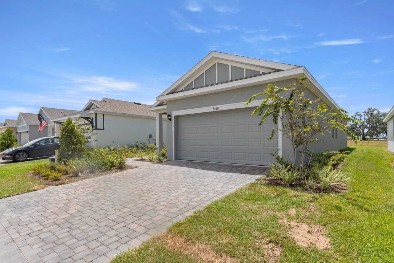 5380 Nw 46th Lane Rd - Photo 2 of 50