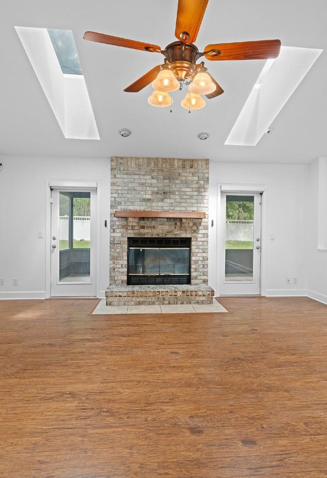 3625 Southeast 56th Avenue - Photo 7 of 34